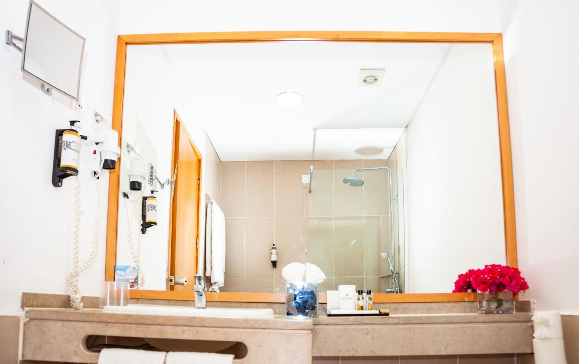 Pestana Tropico Ocean & City Hotel Praia Ngoại thất bức ảnh